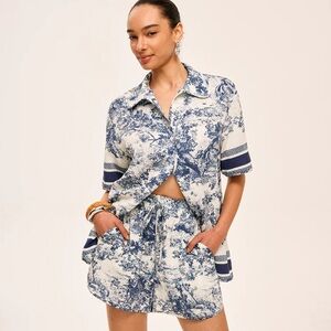 COMMENSE SMALL Blue and White Printed Shirt and Shorts Set